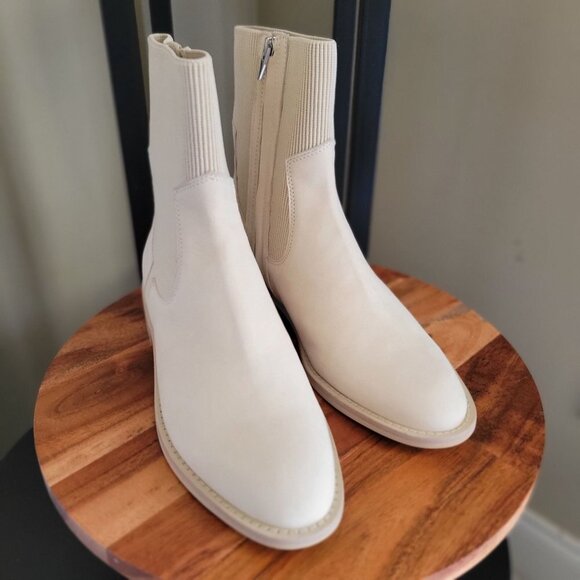 Dolce Vita Cream Ankle Boots - 8 - Picture 4 of 9